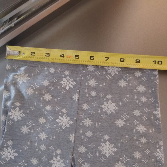 Nickelodeon branded matching set featuring Dora (size 4T) - Picture 16 of 16